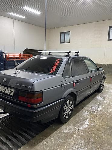 5 11: Volkswagen Passat: 1989 г., 1.8 л, Механика, Бензин, Седан — 3