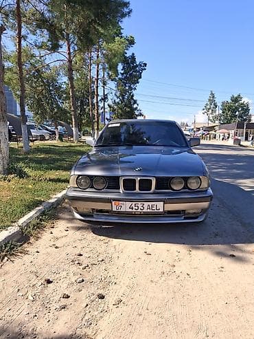 BMW 5 series: 1990 г., 2.8 л, Механика, Бензин, Седан