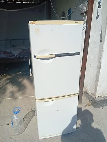 cs max: Продаю 2х камерный холодильник в хорошем состоянии. морозит отлично — 1