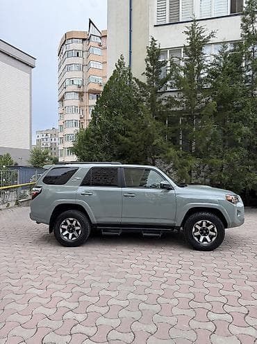 авто ли: Toyota 4Runner: 2023 г., 4 л, Автомат, Бензин, Внедорожник — 5