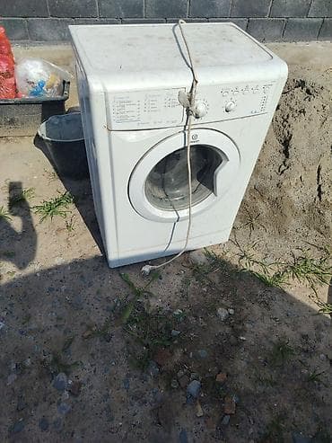 Стиральная машина Indesit с фронтальной загрузкой. Основные