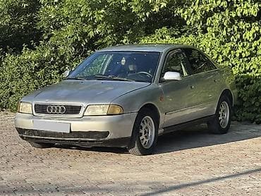 Audi A4: 1996 г., 1.8 л, Механика, Бензин, Седан — 2