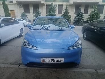 Lixiang: Lixiang : 2021 г., 5.5 л, Автомат, Электромобиль, Кроссовер — 3