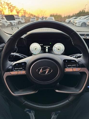 santafe 2019: Hyundai Avante: 2020 г., 1.6 л, Автомат, Бензин, Седан — 5