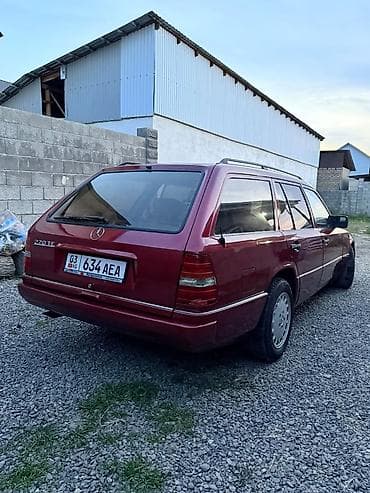 Продажа авто: Mercedes-Benz W124: 1993 г., 2.2 л, Автомат, Бензин, Универсал — 3