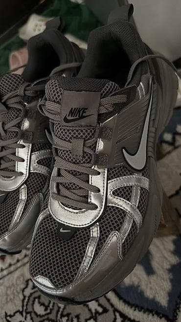 osiris d3: Nike v2k run silver - Размер: US 8.5 / UK 7.5 / EU 42 / см 26.5 — 4