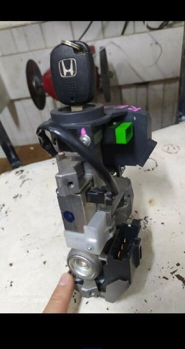 открытый: •. Аварийное вскрытие авто •	Вскрытие замков автомобиля — 8