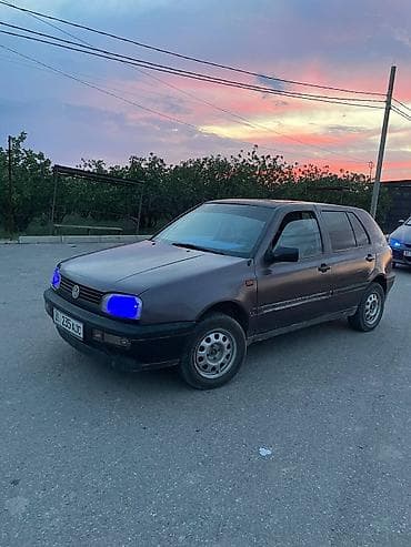 colf 2: Volkswagen Golf: 1993 г., 1.6 л, Механика, Бензин, Хэтчбэк — 3