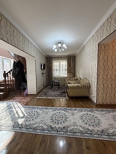свердловский район: Срочно продаётся мансардный дом! 📍 Район: Свердловский 🏡 Участок: 9,5 — 2