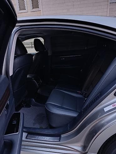 Транспорт: Lexus ES: 2018 г., 2.5 л, Гибрид — 9