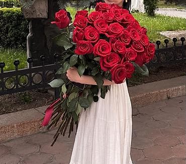 купить розы: Цветы 
Красный 37шт
Метровый — 1