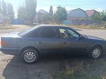 аудио касета: Audi 100: 1992 г., 2.3 л, Механика, Бензин, Седан — 2
