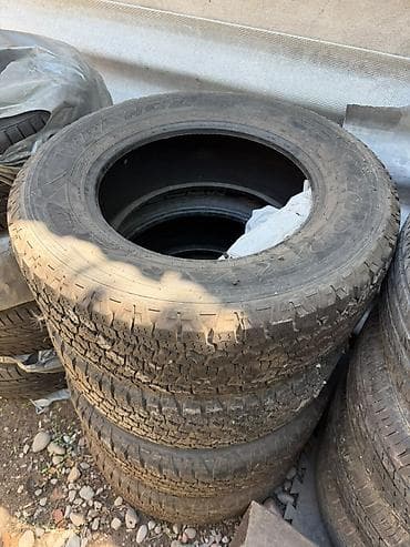 Комплект внедорожных шин Goodyear Wrangler с усиленным слоем DuPont