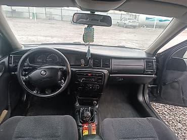 машина opel: Opel Vectra: 2001 г., 1.8 л, Механика, Седан — 9