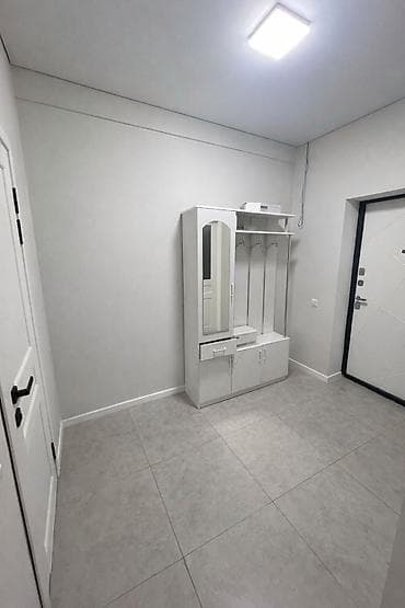 Кыймылсыз мүлк: 1 бөлмө, Чогуу жашоосу жок, Жарым -жартылай эмереги бар — 4