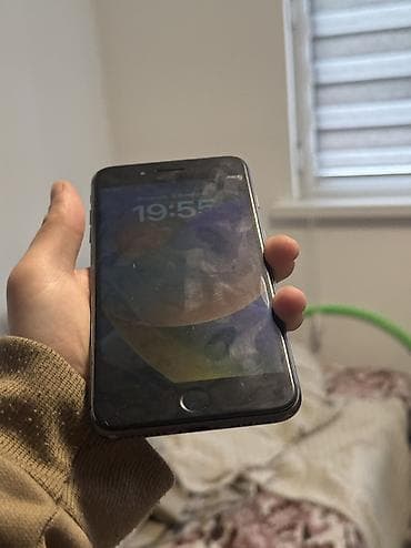 телеви: IPhone 8 Plus, Новый, 256 ГБ, Jet Black, Защитное стекло, Кабель, 100 % — 4