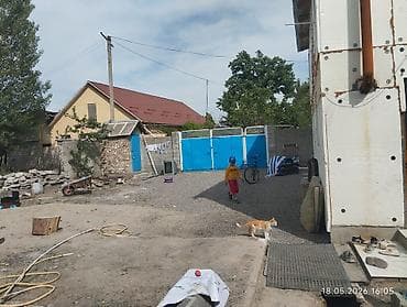 рай панель бишкек цена: Продаётся участок с постройками. Характеристики: - Участок огорожен — 5
