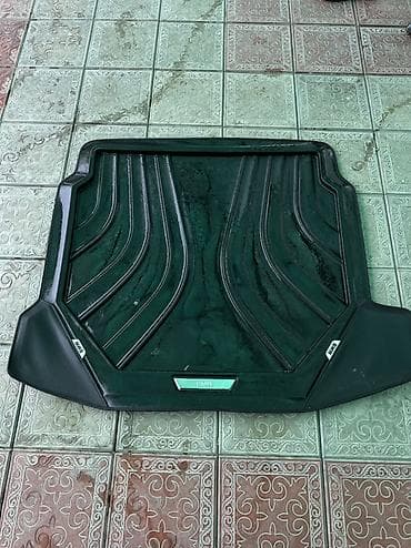 bmw e39: Резиновые Полики Для багажника BMW, цвет - Черный — 1