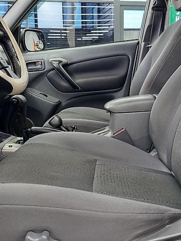 Toyota RAV4: 2002 г., 2 л, Автомат, Бензин, Кроссовер — 5