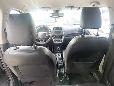 sprinter classic: Chevrolet Spark: 2016 г., 0.1 л, Вариатор, Бензин, Хэтчбэк — 6