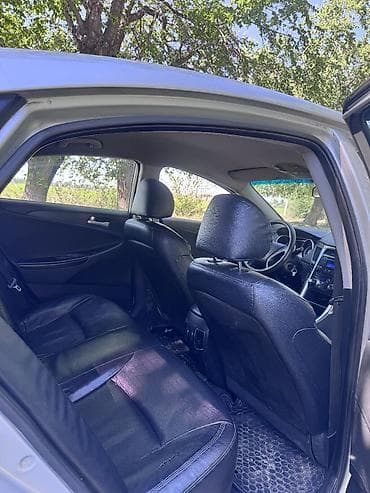 газ соната: Hyundai Sonata: 2010 г., 2 л, Автомат, Газ, Седан — 8