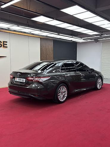 byd e2 2019: Toyota Camry: 2018 г., 2.5 л, Вариатор, Гибрид, Седан — 8