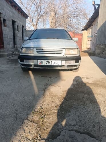 продаю в связи с переездом: Volkswagen Vento: 1994 г., 1.8 л, Механика, Бензин, Седан — 17