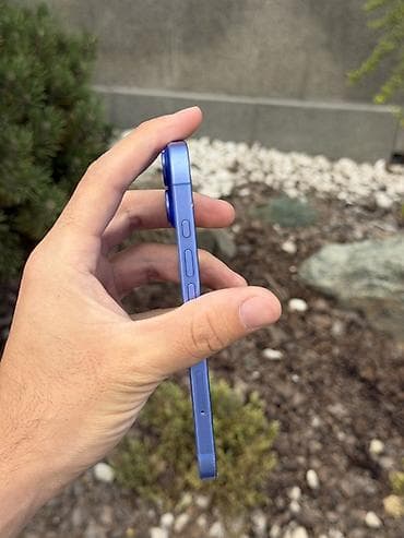 18 айфон: IPhone 16, цвет Blue (синий) 256 гб АКБ 87% СРОЧНО 🚨 - Дисплей 6.1" — 6