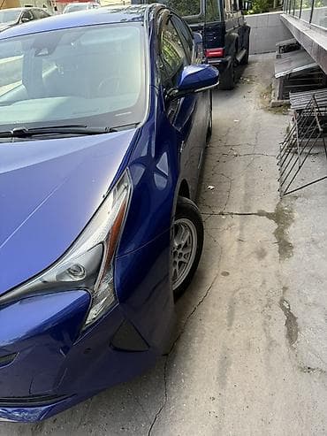 highlander 2012: Toyota Prius: 2016 г., 1.8 л, Автомат, Гибрид, Хэтчбэк — 3