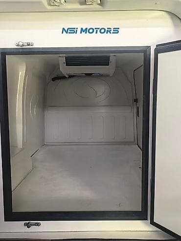mini refrigerator: Электрический рефрижераторный фургон Ruichi EC75 рефрижератор, версия — 3