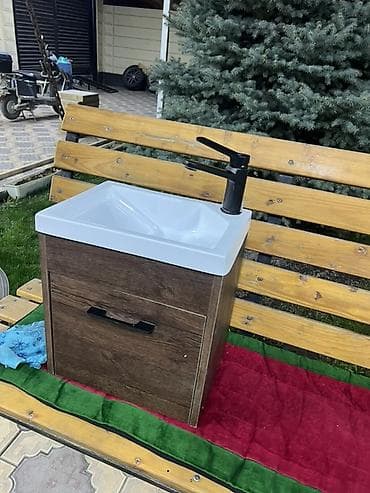 Отургучтар, табуреттер: Ванна үчүн тумба, Жаңы, Раковина менен, Жыгач — 1