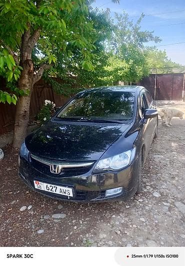 Honda Civic: 2006 г., 1.8 л, Автомат, Бензин, Седан at lalafo.kg Honda Civic: 2006 г., 1.8 л, Автомат, Бензин, Седан