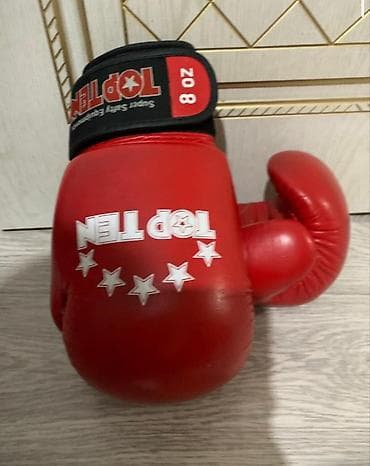 Перчатки: Комплект для таэквондо: перчатки Top Ten и шлем Everlast (красный — 1
