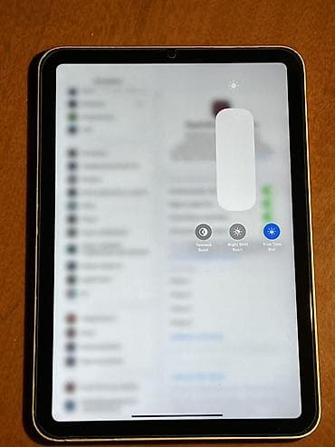 ipad 3 mini: Планшет, Apple, память 64 ГБ, 8" - 9", 5G, Б/у, Детский цвет - Серый — 5
