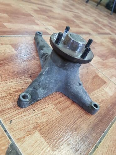 системы охлаждения кронштейны: Toyota Sequoia 2 кронштейн термомуфты Тоета секвоя 2 Крепёж муфты — 3