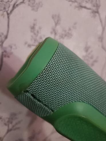 sony 1000: JBL charge 3 (зеленая) Оригинал любые проверки приветствуются Новая — 2