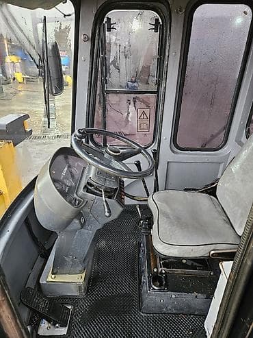 с 500: Погрузчик, XCMG, 2012 г., Колесный, Фронтальный — 6