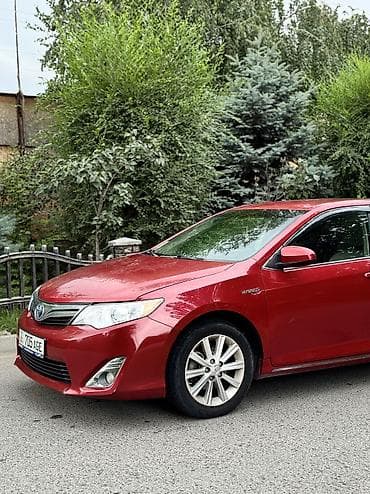 Продажа авто: Toyota Camry: 2013 г., 2.5 л, Вариатор, Гибрид, Седан — 2