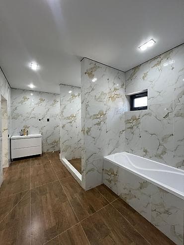 4 bedroom: Просторный дом с современным интерьером и качественной отделкой. - — 5