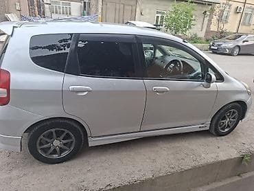 honda jazz 2011: Honda Fit: 2002 г., 1.3 л, Вариатор, Бензин, Хэтчбэк — 2