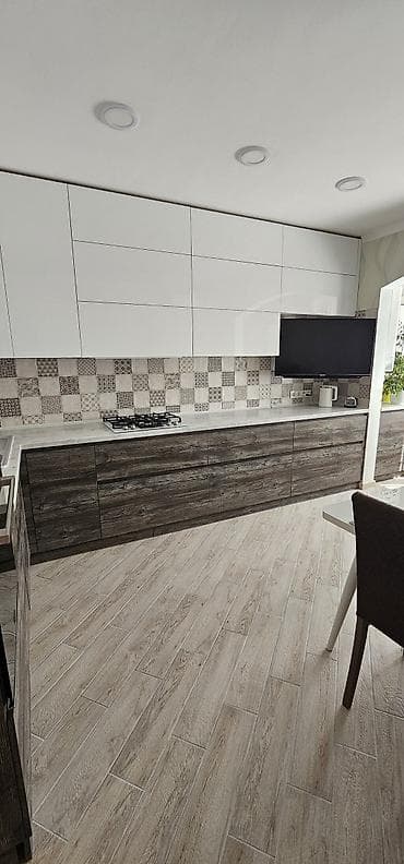 продаю караоке: 4 комнаты, 107 м², 106 серия улучшенная, 1 этаж, Евроремонт — 2