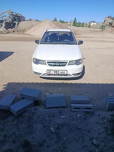 авто сатылат: Daewoo Nexia: 2013 г., 1.6 л, Кол менен иштөөчү, Газ, Седан — 1