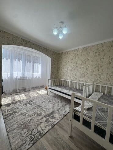 продаю квартиру сары челек: 2 комнаты, 69 м², 106 серия улучшенная, 3 этаж, Евроремонт — 1