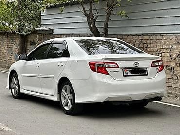 Toyota Camry: 2013 г., 2.5 л, Автомат, Бензин, Седан — 4