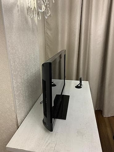 bravia: Телевизор Sony Bravia, диагональ приблизительно 26–32". Классический — 2