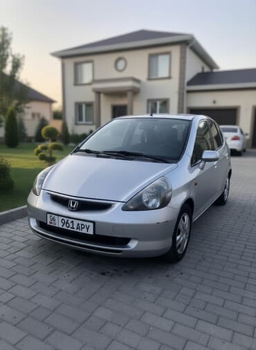 авто в рассрочку с первоначальным взносом: Honda Jazz: 2003 г., 1.4 л, Механика, Бензиновая, Хэтчбэк — 1