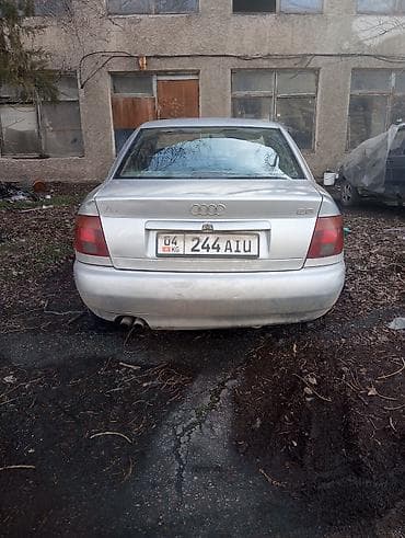 mini cuper: Audi A4: 1996 г., 2.6 л, Автомат, Бензин, Седан — 4