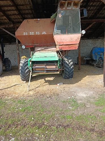 день сяпина: Комбайн зерноуборочный «НИВА» (СК-5) жатка 5 метров двигателя хороший — 1