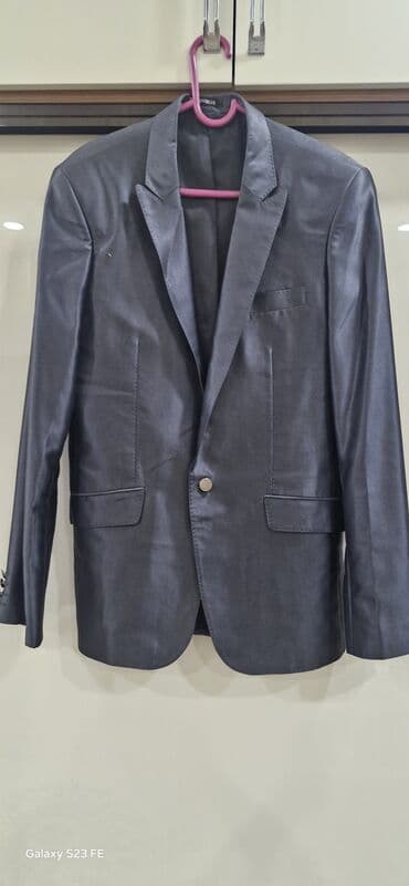 клеточные штаны: 1)Мужские джинсы TUCANO (две пары на изображении): - Классические — 8