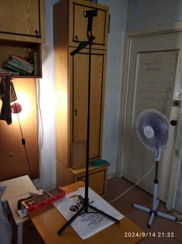 Рекламное оборудование: Штатив — 2